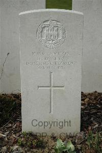 Bailleul Communal Cemetery Extension (Nord) - Rogers, D