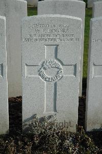 Bailleul Communal Cemetery Extension (Nord) - Rogers, William Edward
