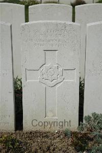 Bailleul Communal Cemetery Extension (Nord) - Rose, E