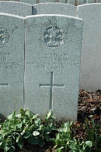 Bailleul Communal Cemetery Extension (Nord) - Rostron, W