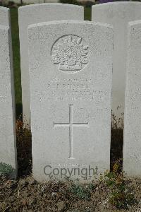 Bailleul Communal Cemetery Extension (Nord) - Russell, Alan James