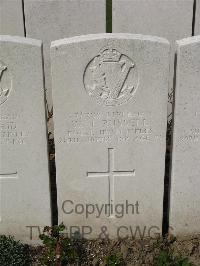 Bailleul Communal Cemetery Extension (Nord) - Russell, William James