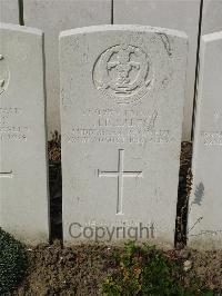 Bailleul Communal Cemetery Extension (Nord) - Sales, H R