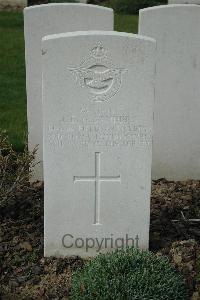 Bailleul Communal Cemetery Extension (Nord) - Sanders, James Donald Gerhardt