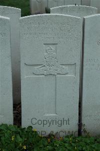 Bailleul Communal Cemetery Extension (Nord) - Schocktee, William