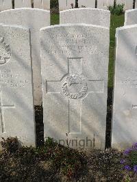 Bailleul Communal Cemetery Extension (Nord) - Sellars, Neil