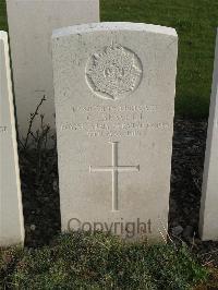 Bailleul Communal Cemetery Extension (Nord) - Sewell, G