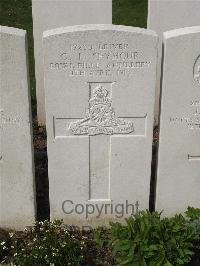 Bailleul Communal Cemetery Extension (Nord) - Seymour, Cecil John