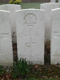 Bailleul Communal Cemetery Extension (Nord) - Shearing, Mark