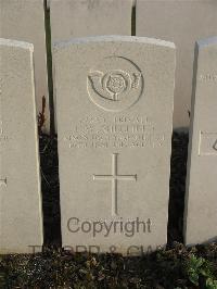 Bailleul Communal Cemetery Extension (Nord) - Sheffield, J W