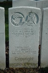 Bailleul Communal Cemetery Extension (Nord) - Shewry, David Joseph