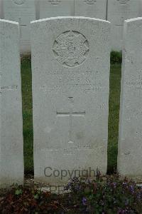 Bailleul Communal Cemetery Extension (Nord) - Shiels, J E