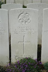 Bailleul Communal Cemetery Extension (Nord) - Silverton, John Henry