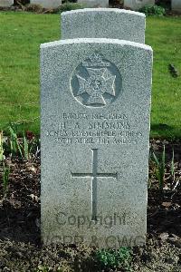 Bailleul Communal Cemetery Extension (Nord) - Simmons, H A