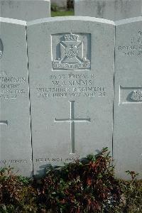 Bailleul Communal Cemetery Extension (Nord) - Simms, William John