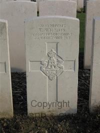 Bailleul Communal Cemetery Extension (Nord) - Simpson, T