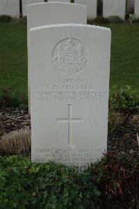 Bailleul Communal Cemetery Extension (Nord) - Sindall, R E