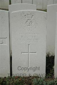 Bailleul Communal Cemetery Extension (Nord) - Slater, F