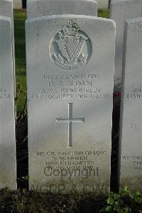 Bailleul Communal Cemetery Extension (Nord) - Sloan, David James