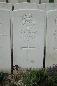 Bailleul Communal Cemetery Extension (Nord) - Smith, A R