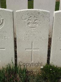 Bailleul Communal Cemetery Extension (Nord) - Smith, E