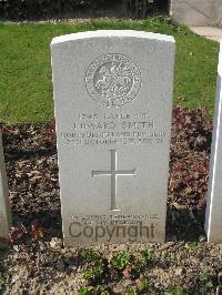 Bailleul Communal Cemetery Extension (Nord) - Smith, Edward