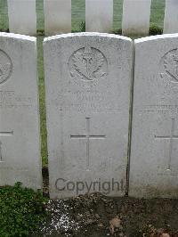 Bailleul Communal Cemetery Extension (Nord) - Smith, F