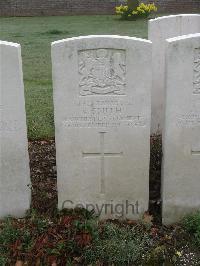 Bailleul Communal Cemetery Extension (Nord) - Smith, G