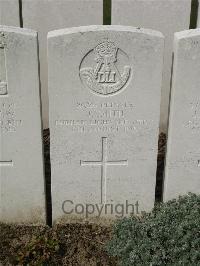 Bailleul Communal Cemetery Extension (Nord) - Smith, J