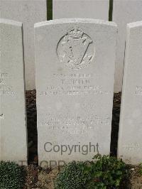 Bailleul Communal Cemetery Extension (Nord) - Smith, T