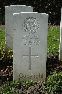 Bailleul Communal Cemetery Extension (Nord) - Smith, W G