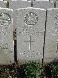 Bailleul Communal Cemetery Extension (Nord) - Soady, John James