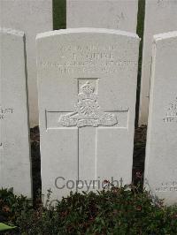 Bailleul Communal Cemetery Extension (Nord) - Squire, A J