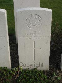 Bailleul Communal Cemetery Extension (Nord) - Stevens, M