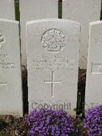 Bailleul Communal Cemetery Extension (Nord) - Stewart, Joseph George