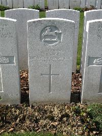 Bailleul Communal Cemetery Extension (Nord) - Stock, F