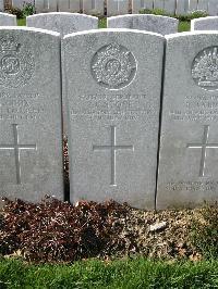 Bailleul Communal Cemetery Extension (Nord) - Stock, J