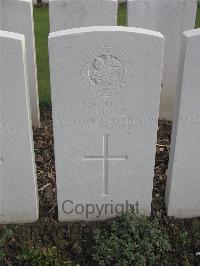 Bailleul Communal Cemetery Extension (Nord) - Stone, F