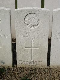 Bailleul Communal Cemetery Extension (Nord) - Stout, J