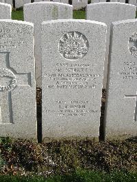 Bailleul Communal Cemetery Extension (Nord) - Street, Roy