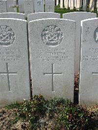 Bailleul Communal Cemetery Extension (Nord) - Sutcliffe, W