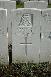 Bailleul Communal Cemetery Extension (Nord) - Taylor, E
