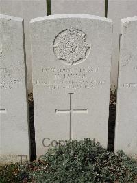 Bailleul Communal Cemetery Extension (Nord) - Taylor, H