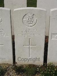 Bailleul Communal Cemetery Extension (Nord) - Teasdale, T