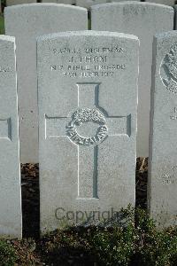 Bailleul Communal Cemetery Extension (Nord) - Thom, James