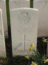 Bailleul Communal Cemetery Extension (Nord) - Thomas, Arthur
