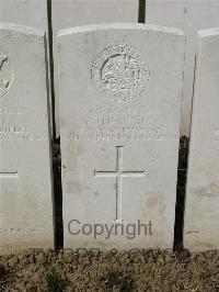 Bailleul Communal Cemetery Extension (Nord) - Thompson, Bruce