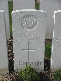 Bailleul Communal Cemetery Extension (Nord) - Thompson, H