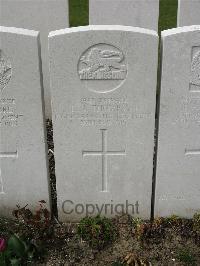 Bailleul Communal Cemetery Extension (Nord) - Thompson, T J