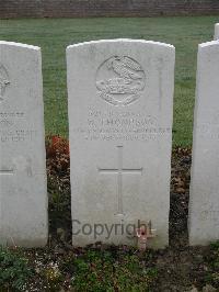 Bailleul Communal Cemetery Extension (Nord) - Thompson, W